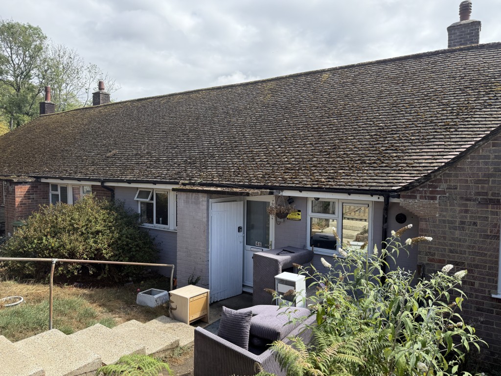 Lot: 145 - BUNGALOW IN NEED OF IMPROVEMENT IN WEALDEN VILLAGE - View of Bungalow in Need of Improvement